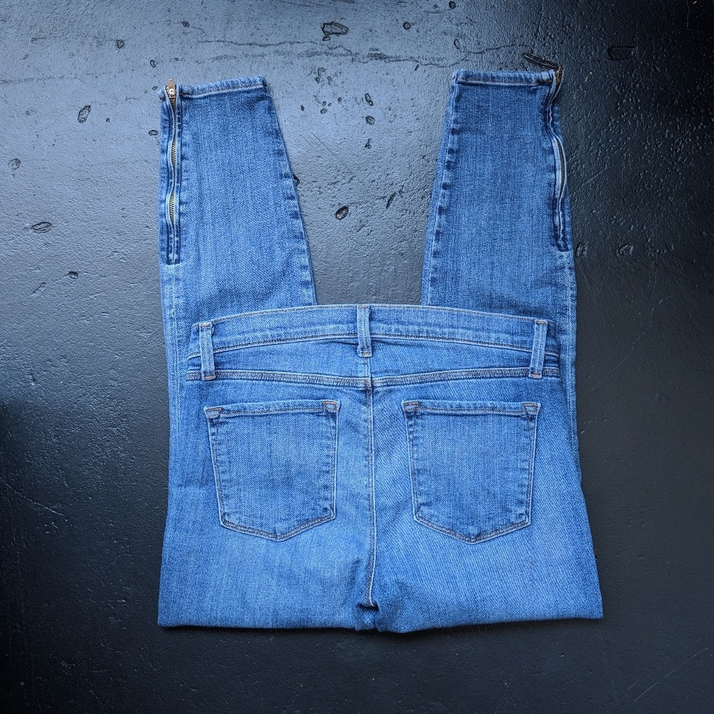 J Brand 835 Midrise Zip Capri Jeans in Tone - Picture 6 of 8